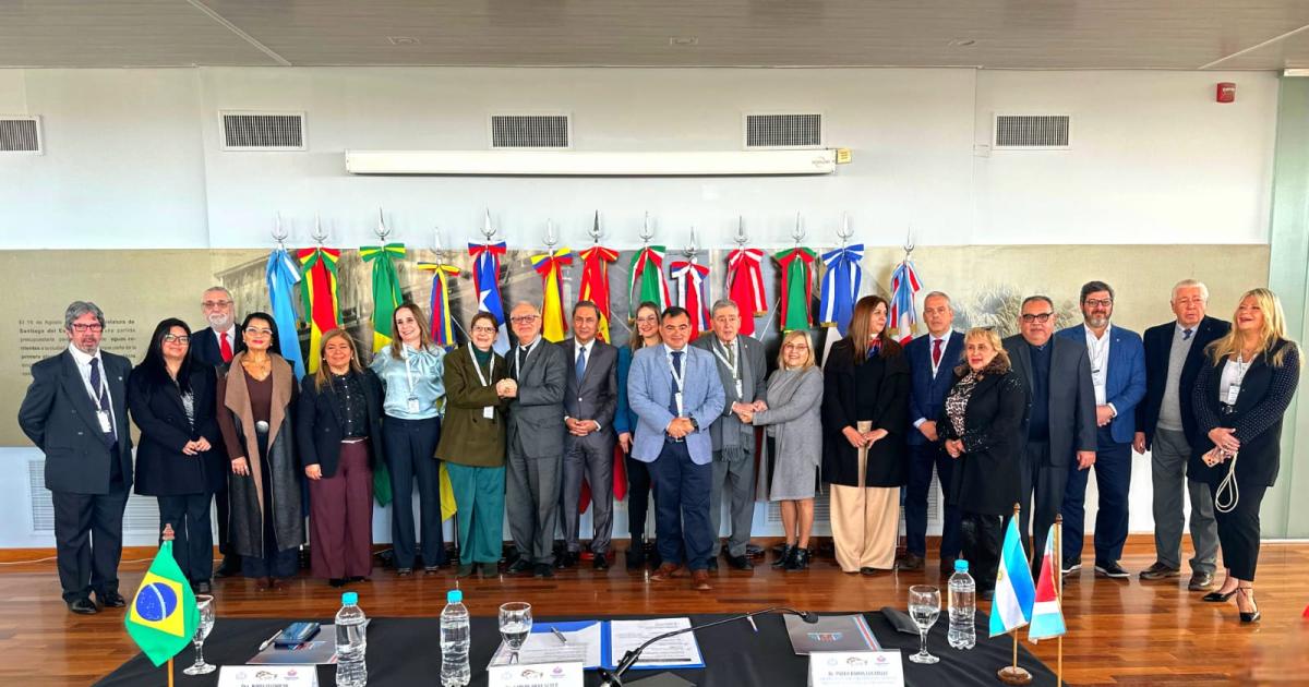 Silva Neder encabezoacute la apertura del II Encuentro Iberoamericano de Derecho Parlamentario