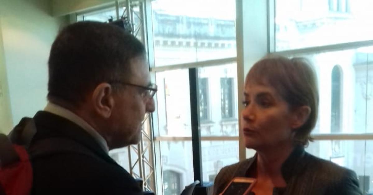 Nancy Pazos en Santiago- Hay espacio para que surja un liacuteder poliacutetico desde el interior