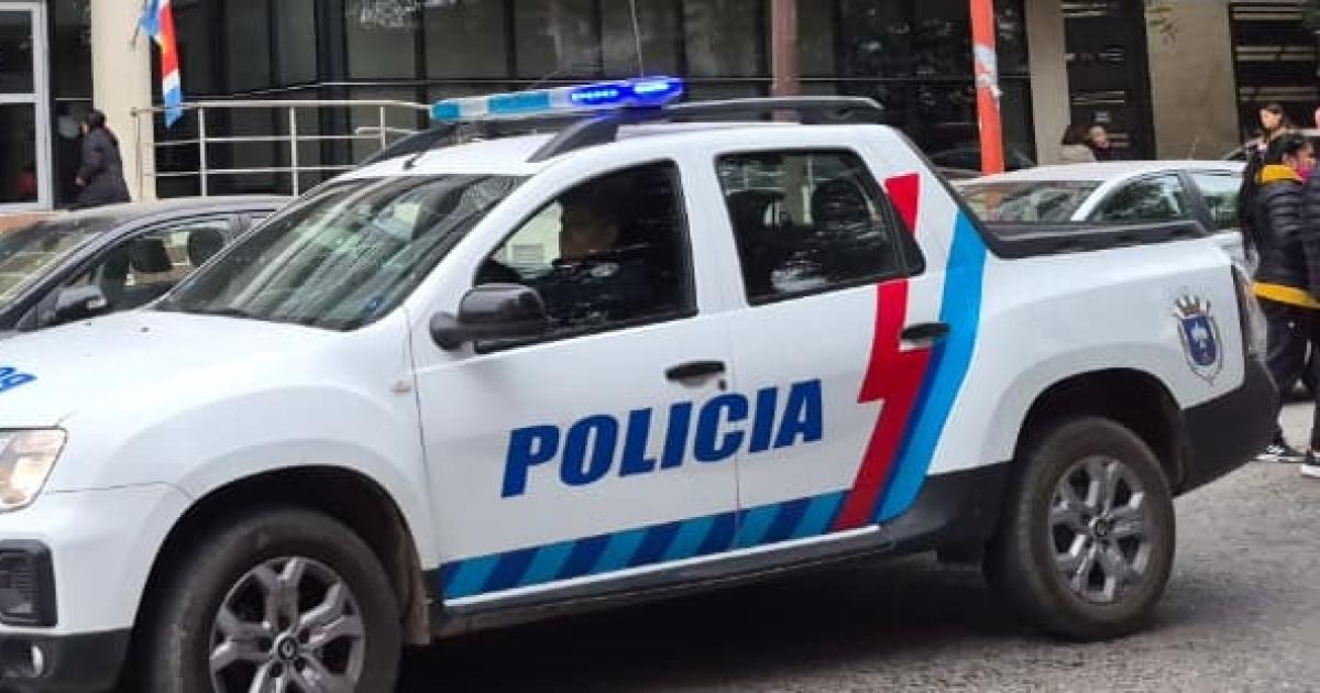 Dos hombres fueron aprehendidos por el robo en un jardiacuten de infantes en La Banda