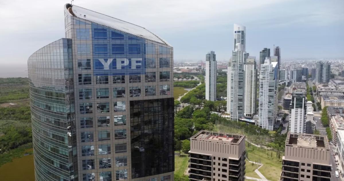 YPF volvió al mercado internacional de capitales con una emisión de deuda por US1200 millones