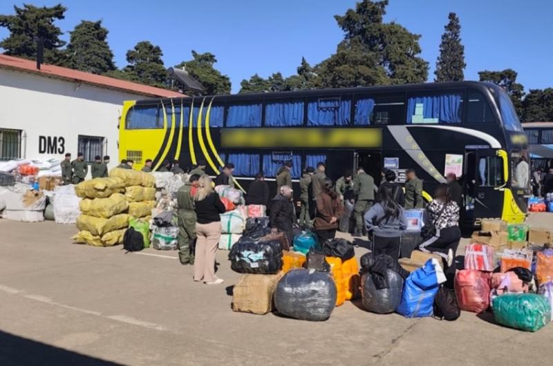Golpe a los tours de compra- Gendarmeriacutea secuestroacute 1101 bultos con mercaderiacutea valuada en 550 millones