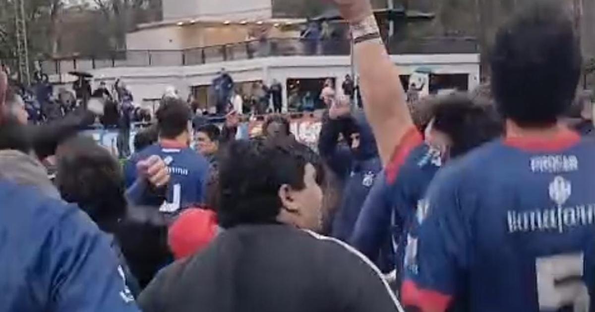 Old Lions Azul es el duentildeo del oro en el anual de la USR 