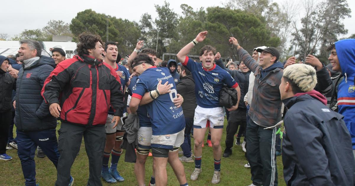 Old Lions Azul es el duentildeo del oro en el anual de la USR