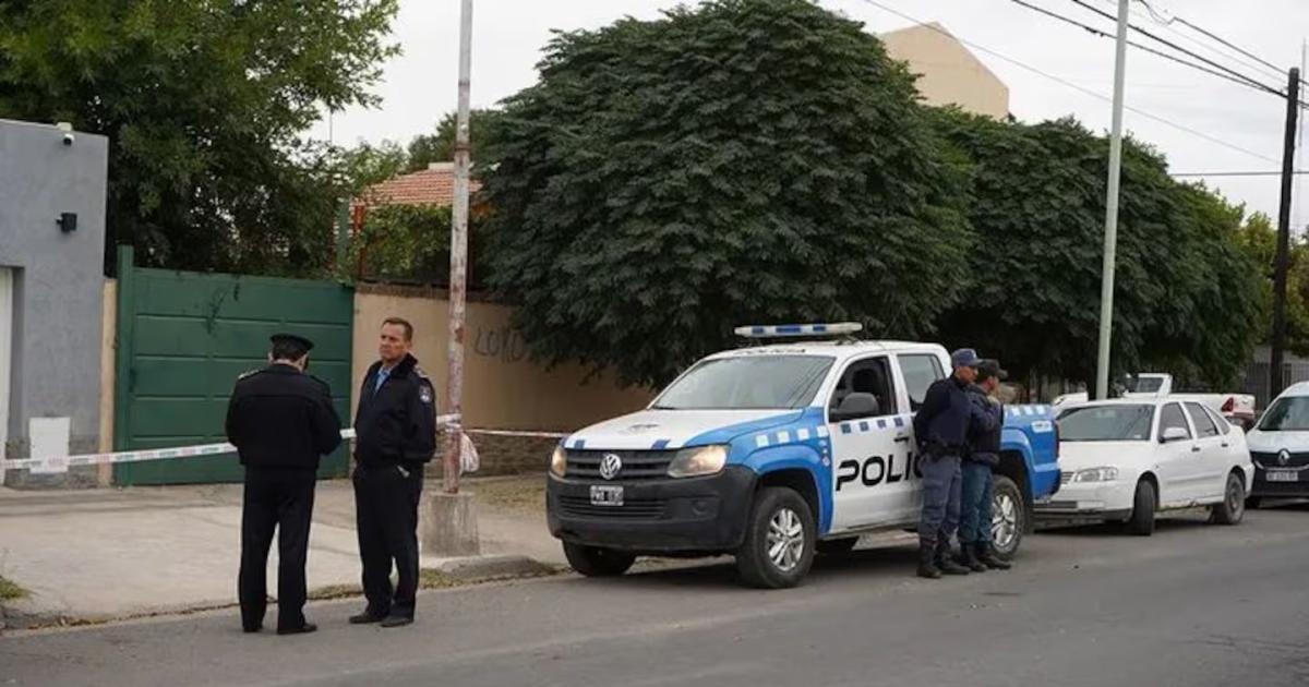 La Policía investiga cómo ocurrió el ataque (Foto- LM Neuquén)
