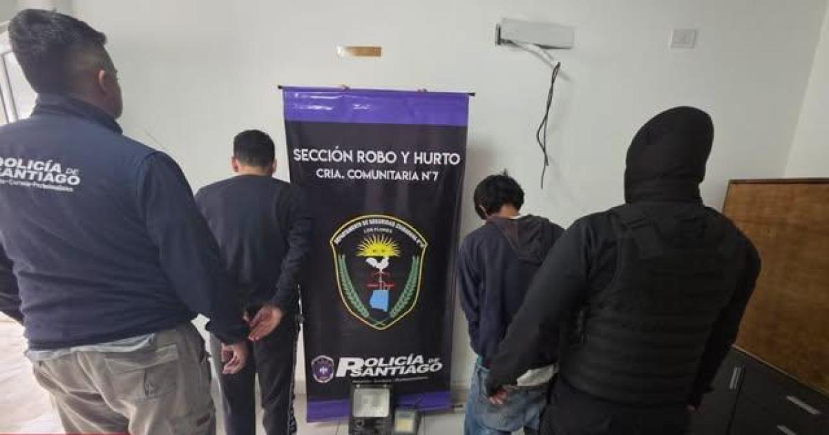 Hermanos robaron parte de la iluminacioacuten de la cancha del club Almirante Brown