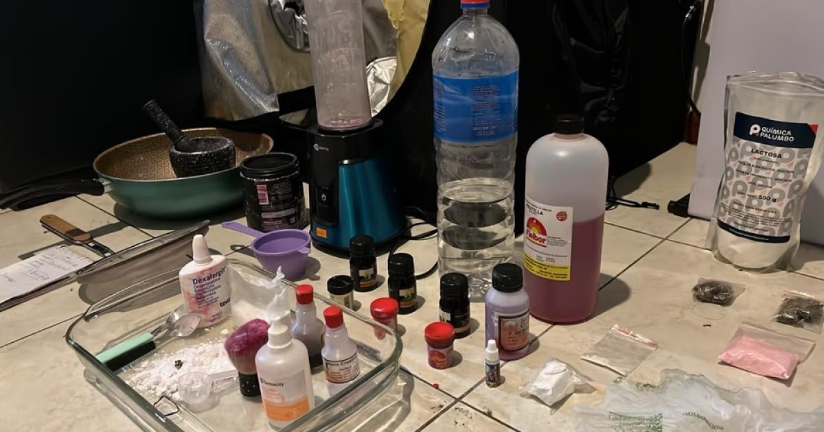 Cocina de drogas sintéticas montada por un dealer venezolano Foto- Policía de la Ciudad