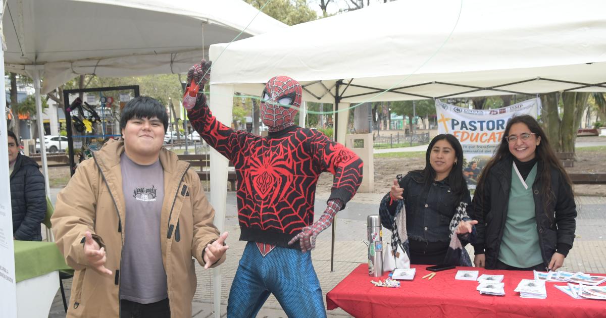 EXPO JOVEN EN LA PLAZA LIBERTAD