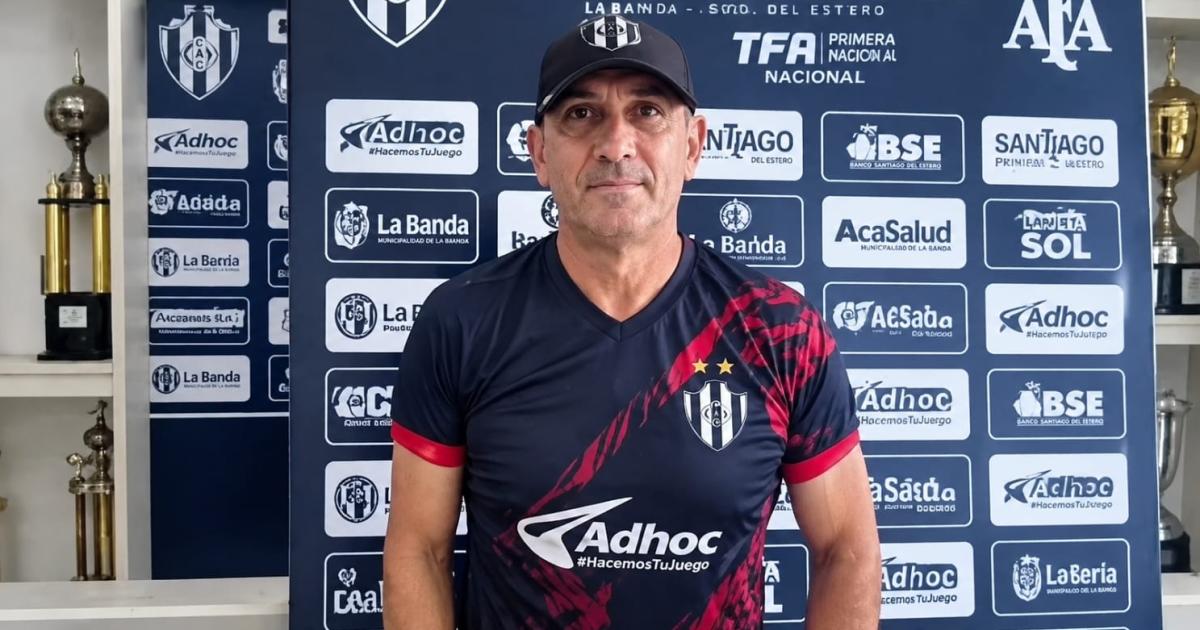 Viacutector Riggio dejoacute de ser el entrenador de Sarmiento de La Banda