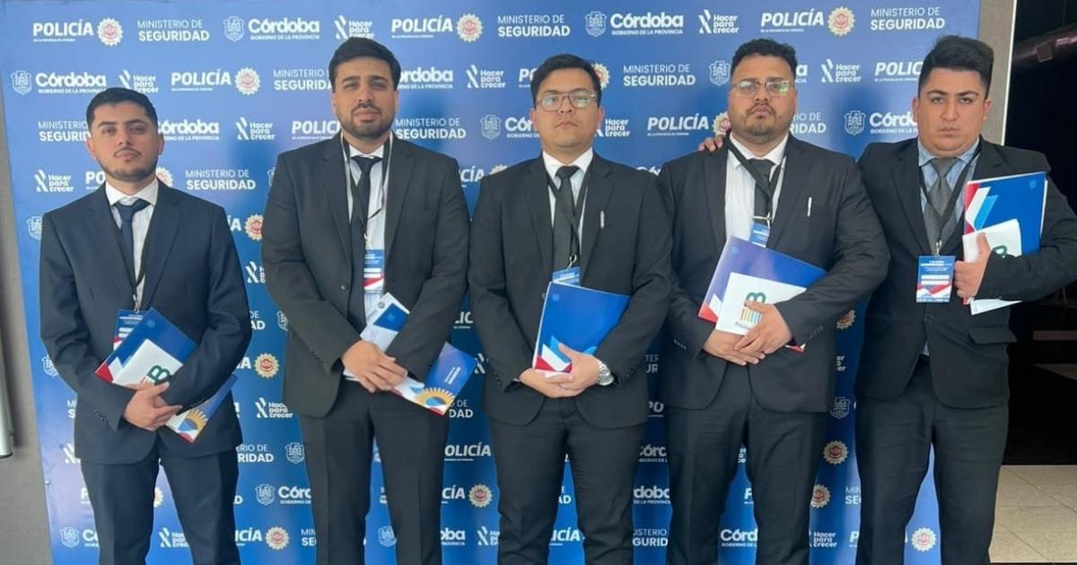 La policía de Santiago participa en el segundo congreso de ciberseguridad