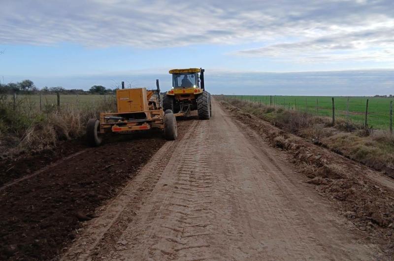 Maacutes obras para mejorar caminos y prevenir el impacto del agua 