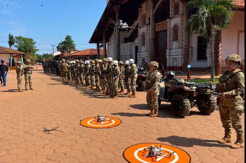 Las Fuerzas Armadas y la Policía reforzaron los patrullajes en la Chiquitania con controles terrestres y drones