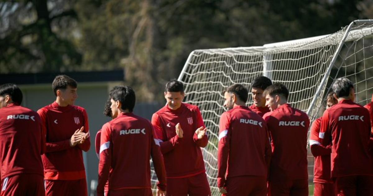 Estudiantes juega el duelo clave ante el Corinthians
