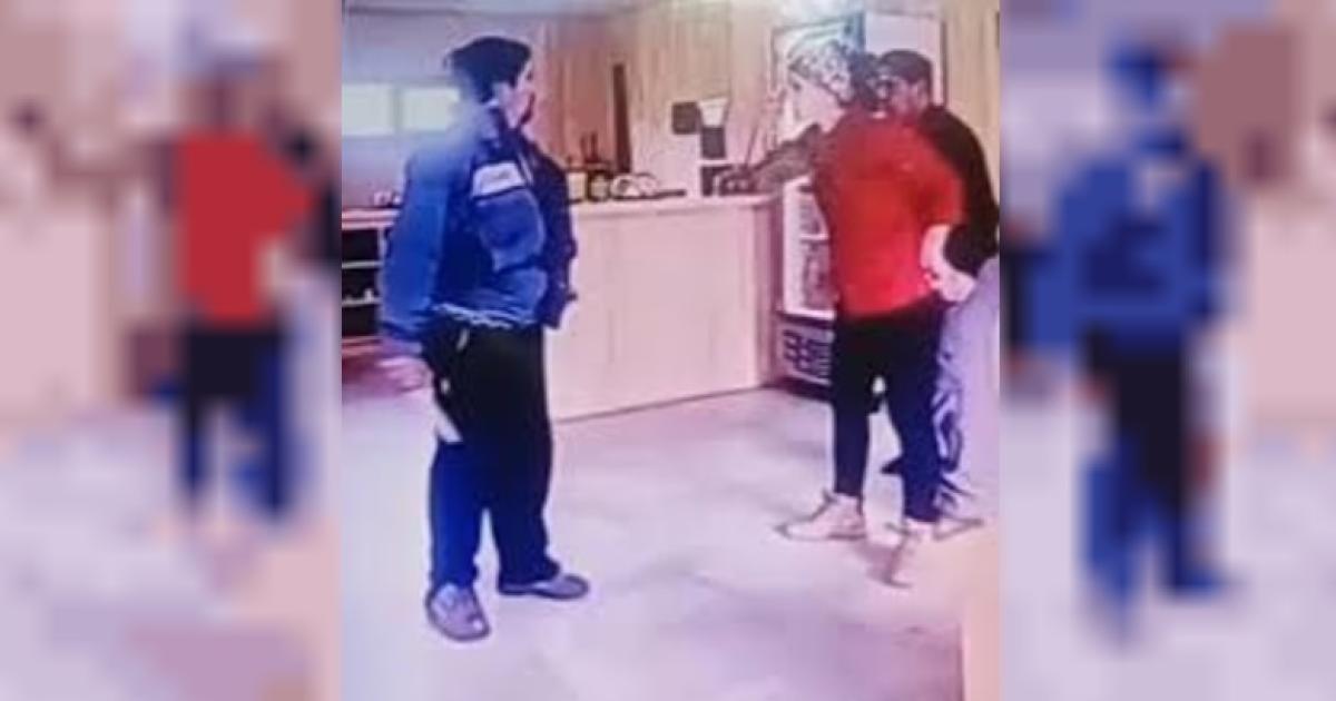 Foto subida a redes sociales de la pelea en Pilo Lil entre el intendente y un ex jefe comunal Foto- Redes