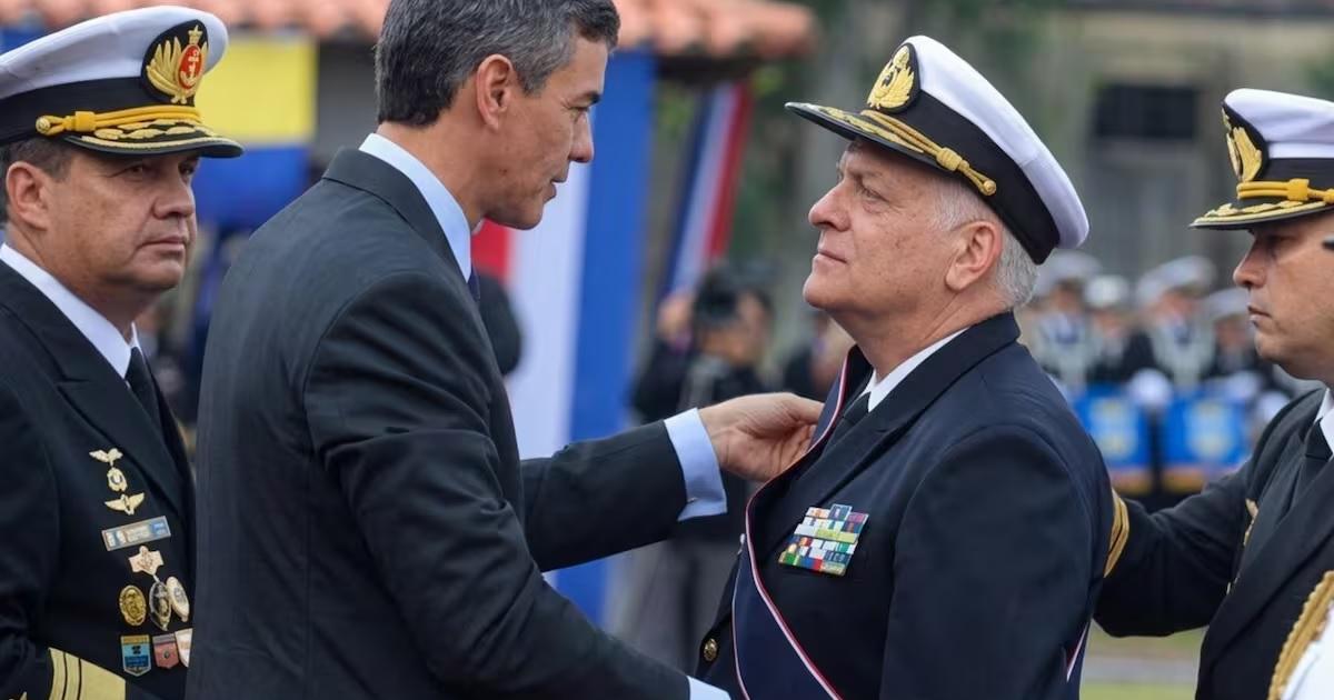 La estafa fue detectada por una teniente de navío contadora que trabaja en el rea de sueldos (Foto La Nación)