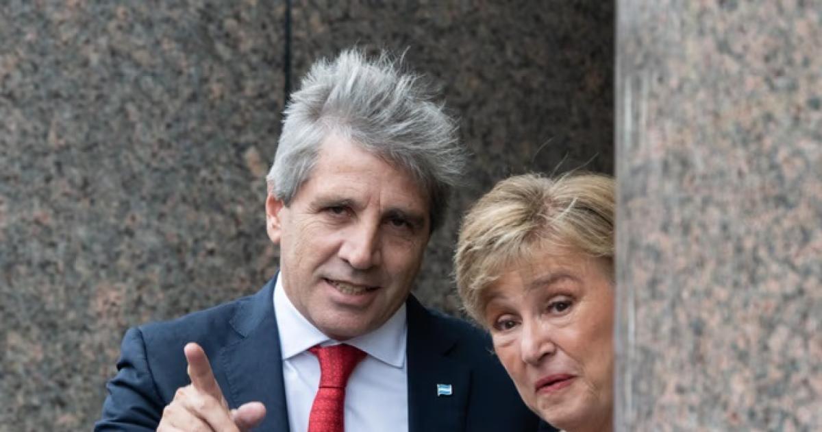 Luis Caputo no estar en el país en el comienzo de la revisión (Foto- Claudio Fanchi)