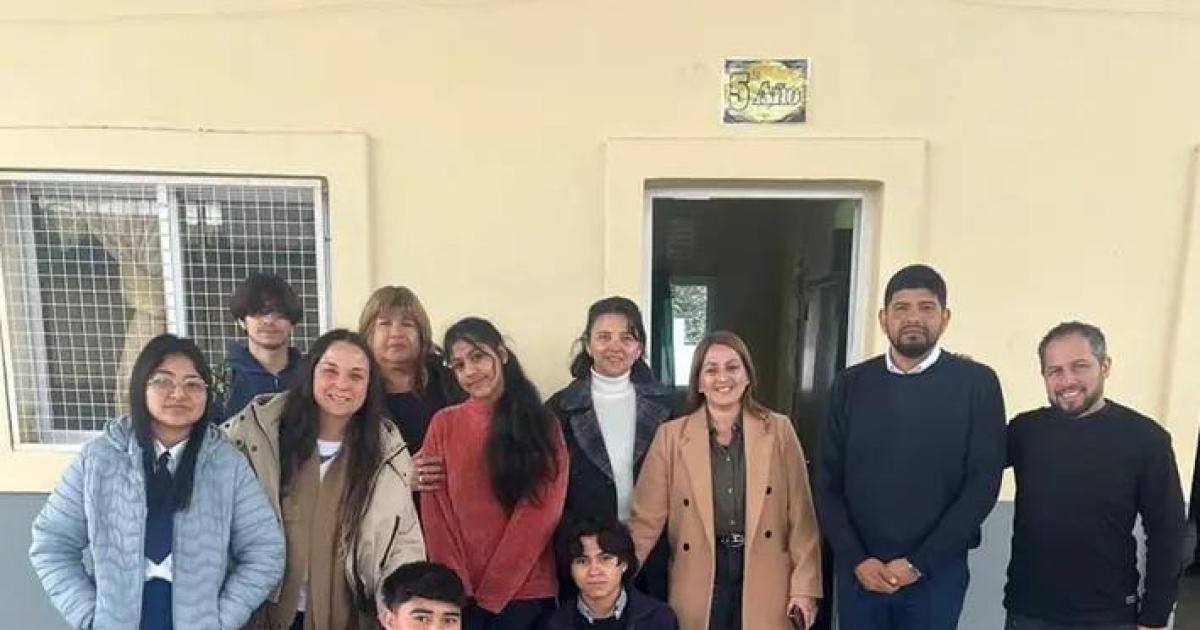 Alumna de un pequentildeo paraje a las Olimpiacuteadas Nacionales de Matemaacuteticas
