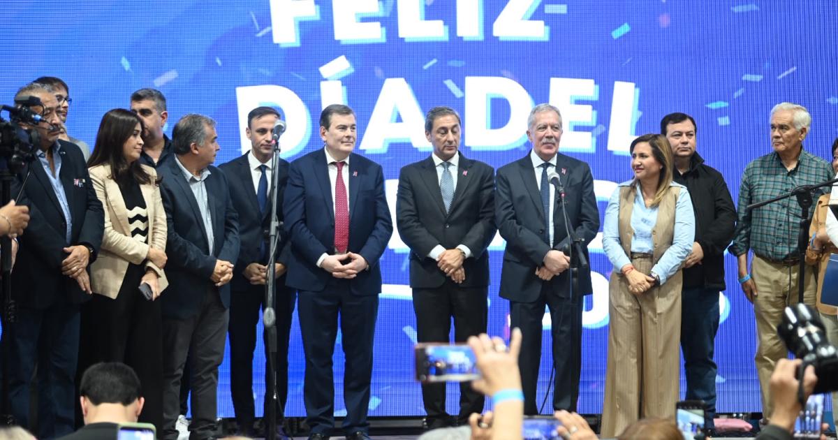Gerardo Zamora habló de una posible candidatura y aclaró- Es muy prematuro