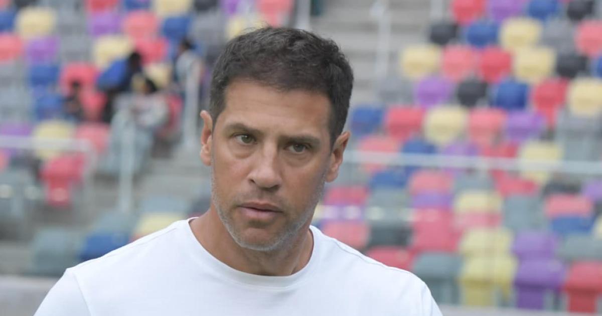 Sebasti�n Domínguez DT de Central Córdoba vs Defensa y Justicia Foto-El Liberal
