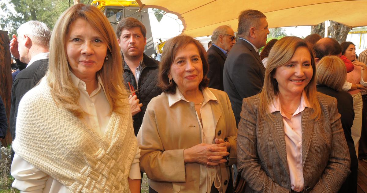INAUGURAN LA EXPOBRA EN EL VIVERO SAN CARLOS