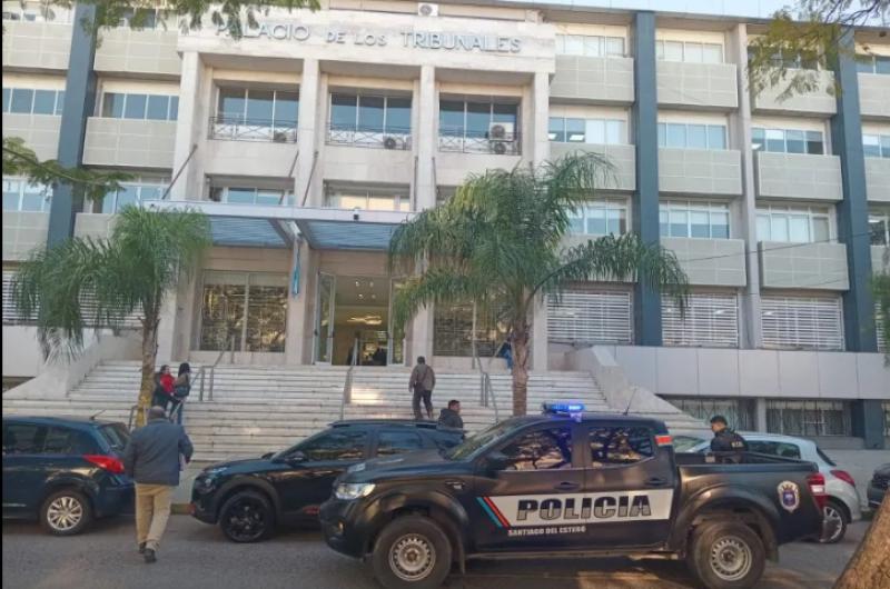 BATALLA LEGAL- El funcionario recuperó la libertad ayer desde tribunales tras un año y casi ocho meses de permanecer alojado en el Cuerpo Guardia de Infantería
