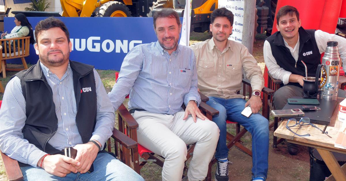 INAUGURAN LA EXPOBRA EN EL VIVERO SAN CARLOS