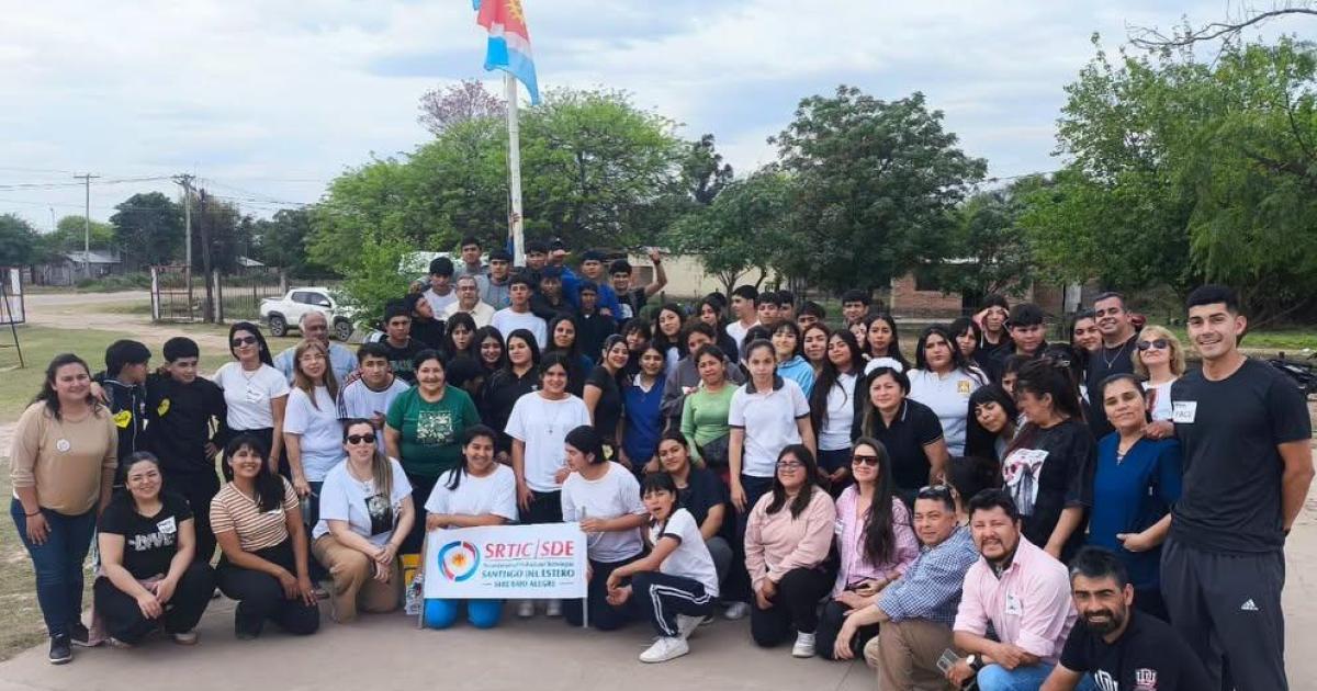 Educacioacuten celebroacute el Diacutea de la Primavera con gran encuentro intersede