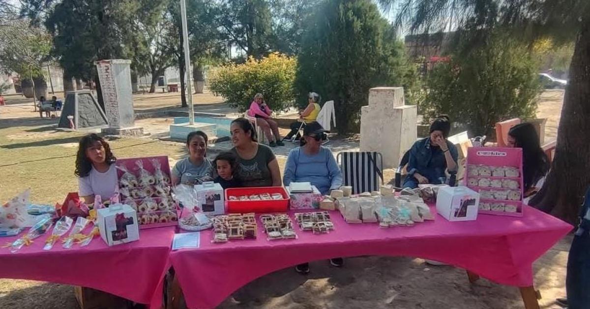El picnic cautivoacute a todos los vecinos de Choya en la plaza principal 