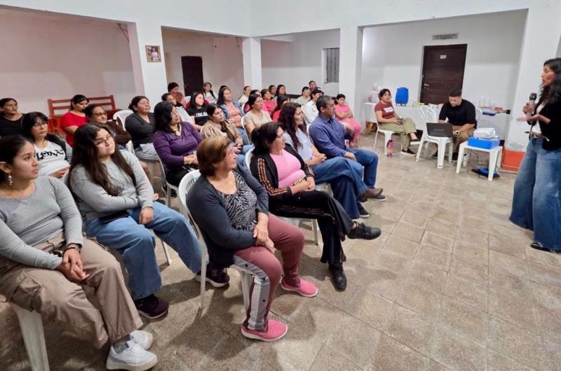 Vecinos de La Cantildeada participaron del taller Creer para Emprender