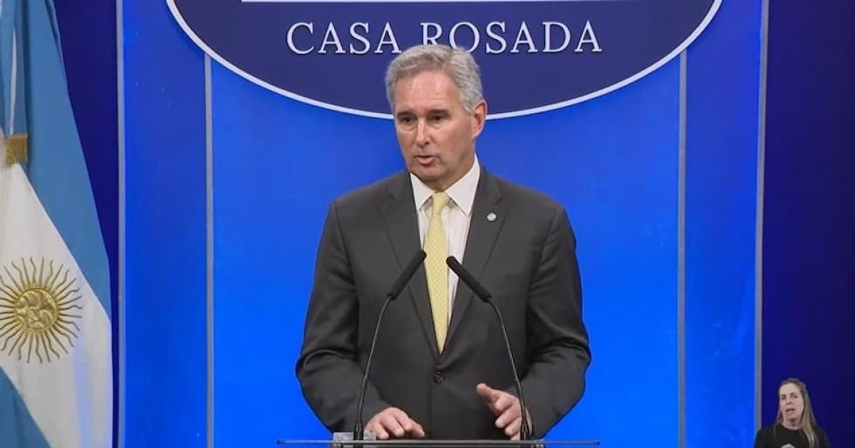 El Gobierno celebroacute la agenda de la visita del papa Leoacuten XIV- Santo padre la Argentina lo espera