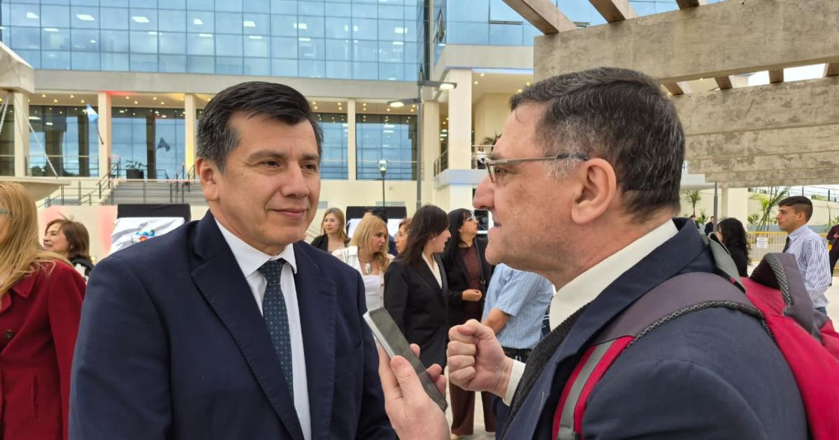 Marcelino Ledesma rector de la UNSE dialogó con EL LIBERAL