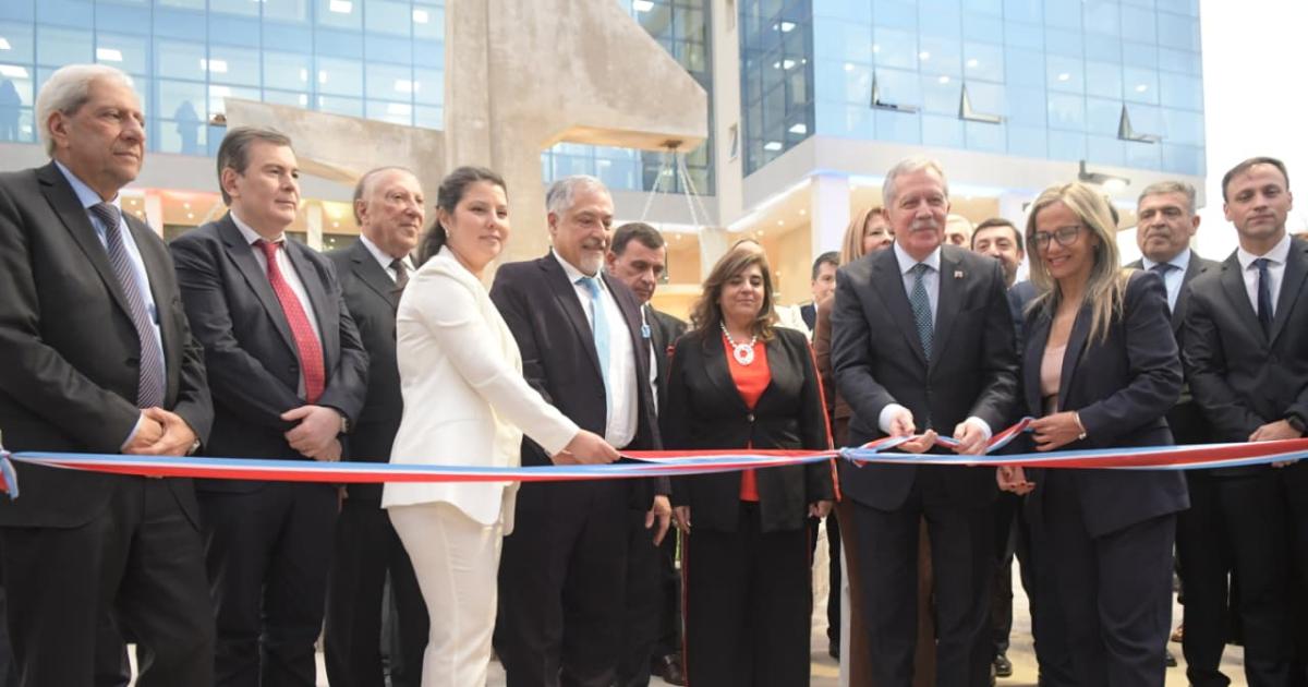 Eliacuteas Suaacuterez inauguroacute el moderno Centro Judicial de Friacuteas junto a autoridades provinciales
