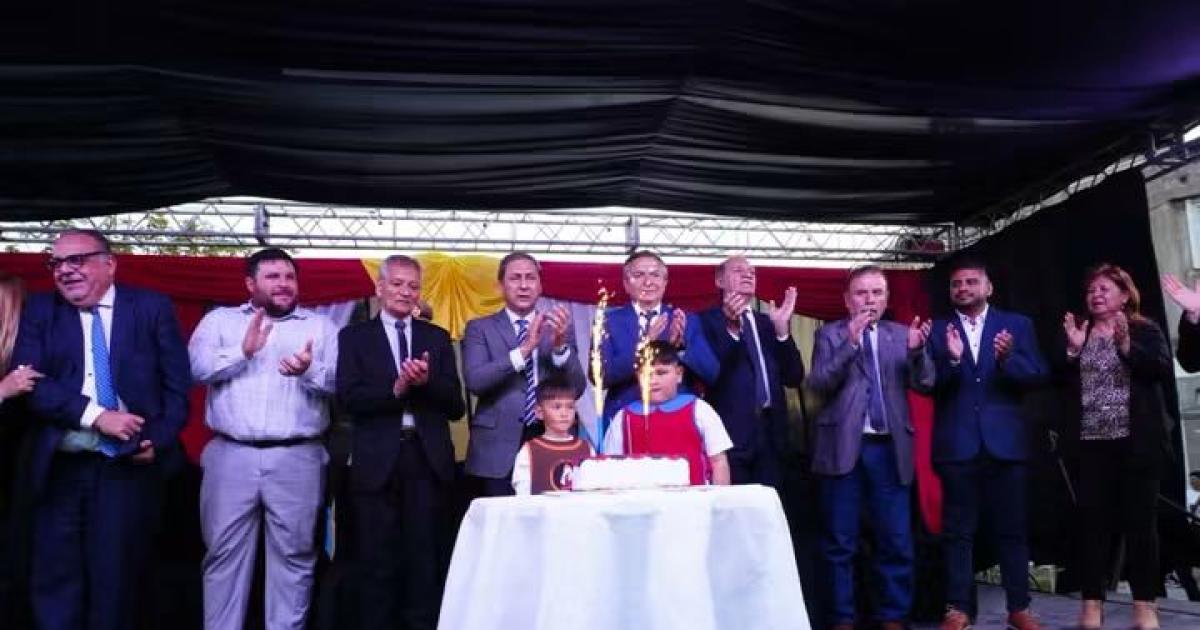 Pinto celebroacute sus 136 antildeos de vida con muacuteltiples actividades