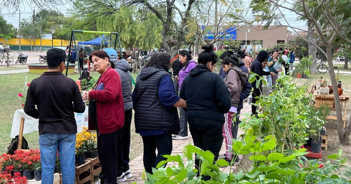 Villa Atamisqui celebroacute la llegada de la primavera con la 7deg Expo Flor