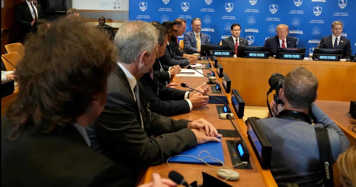 Trump estuvo 14 minutos (Foto TN)