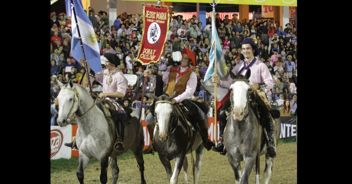 El tradicional festival convoca a miles de turistas en Jess María Córdoba (Foto Google)