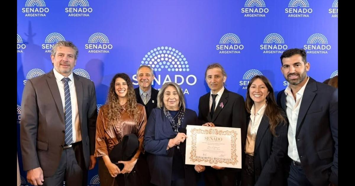 El Senado distinguioacute al Museo del Automoacutevil de Las Termas