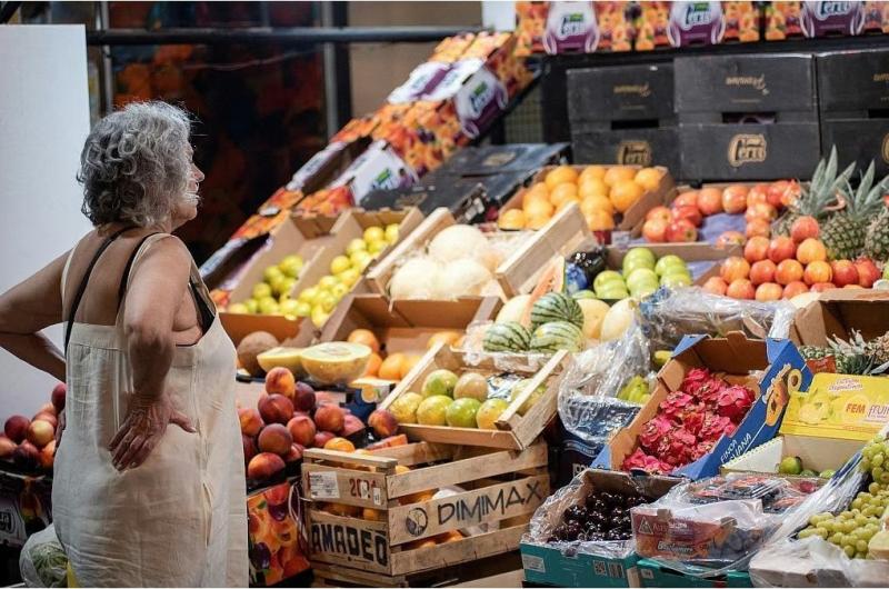 El ama de casa debe analizar los precios minuciosamente en los comercios (Foto Google)
