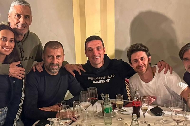 El cuerpo técnico de la Selección argentina salió a cenar por el barrio de Belgrano