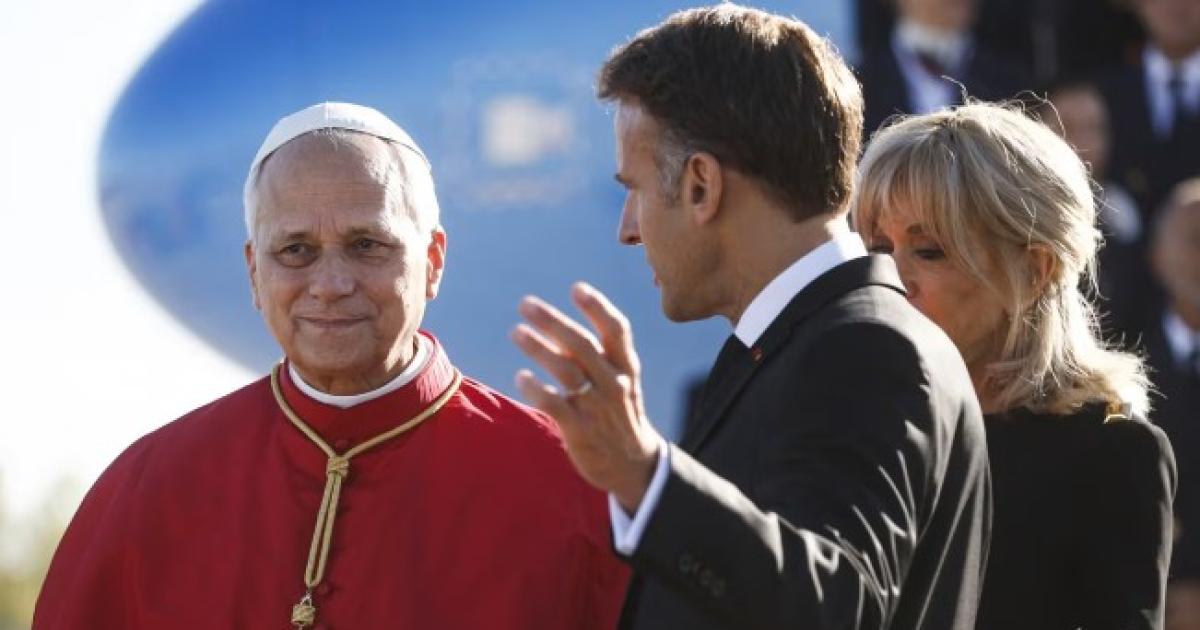 El papa León XIV fue recibido por Macron (Foto- AFP)