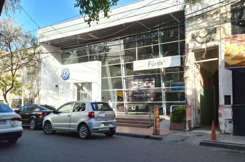 Concesionaria Fürth Automotores Foto-EL LIBERAL