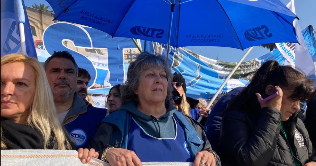 Gremio denuncia que el Gobierno retiene maacutes de 1 billoacuten de las rutas
