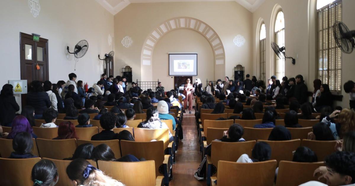 Los estudiantes se instruyen sobre el nuevo Reacutegimen Penal Juvenil