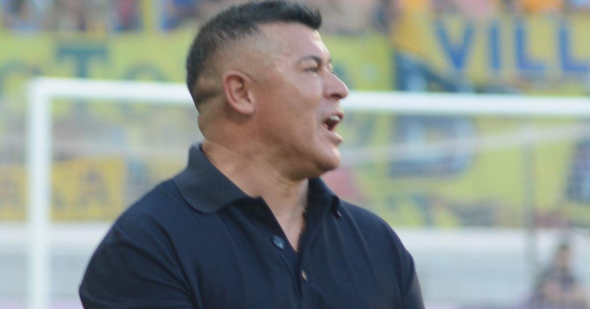 Almiroacuten se fue feliz- Las jugadas fueron claras todas lo ganamos bien