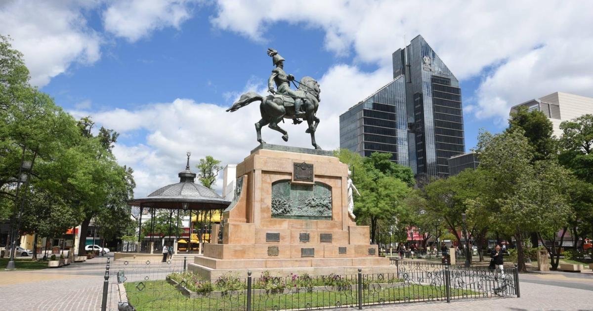 Santiago se prepara para un domingo de altas temperaturas