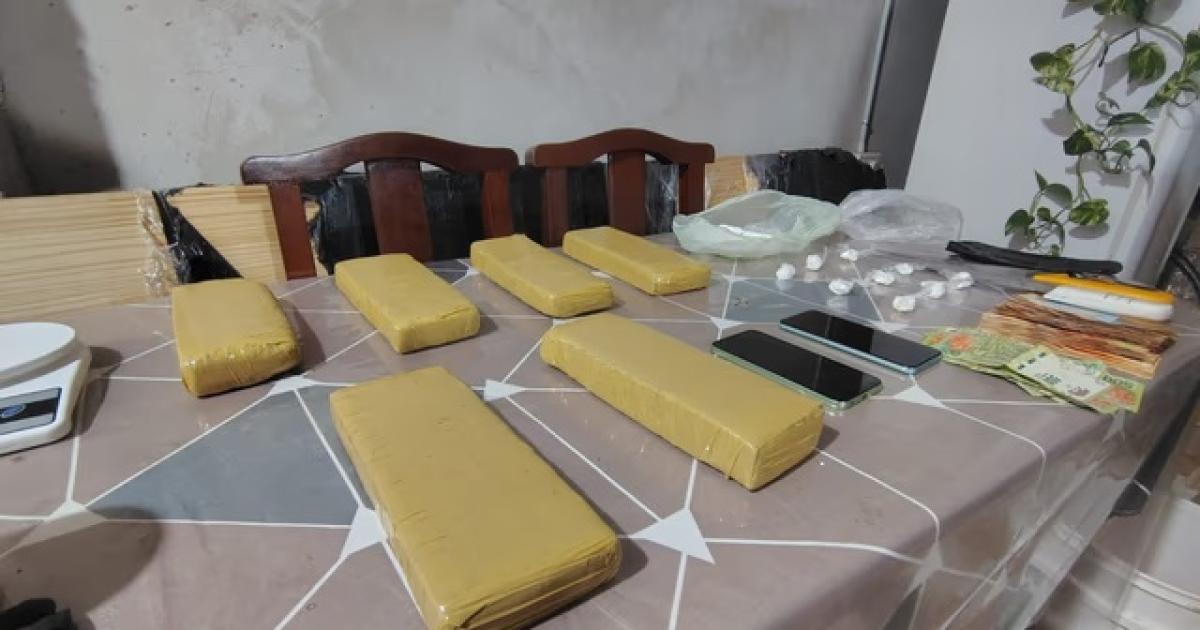 Detienen a cinco personas y secuestran cocaína y casi 20 kilos de marihuana tras operativos en Ciudad Oculta Foto- Agencia NAPolicía de la Ciudad