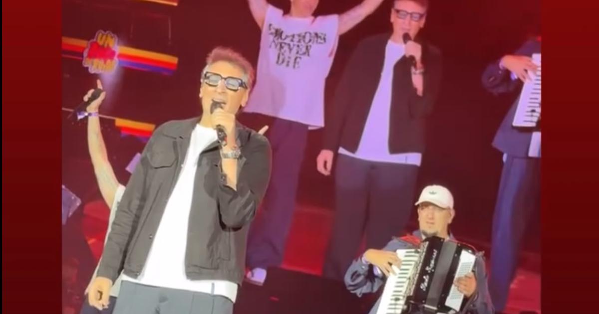 Dany Hoyos llevoacute la guaracha santiaguentildea al Veacutelez en el histoacuterico show de Un Poco de Ruido
