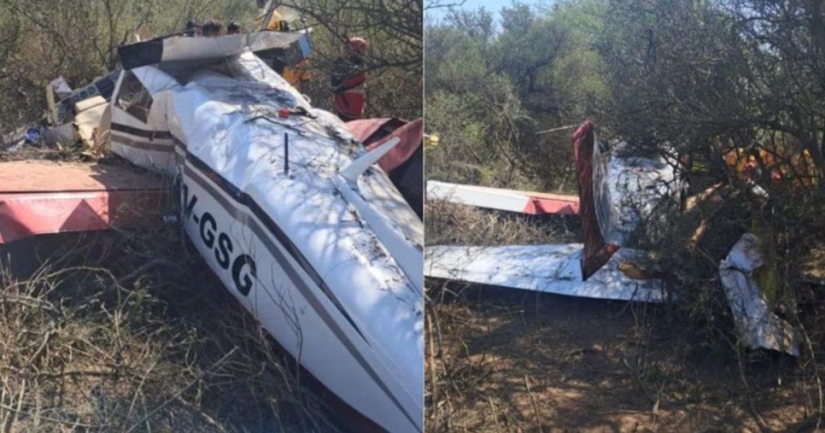 La avioneta tuvo que realizar un aterrizaje de emergencia y quedó destruida en un descampado de Córdoba
