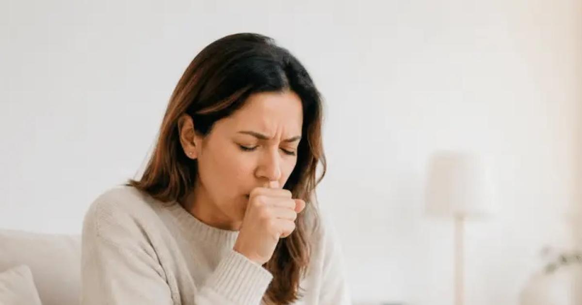 La falta de aire y la tos persistente pueden ser sentildeales de una enfermedad en los pulmones