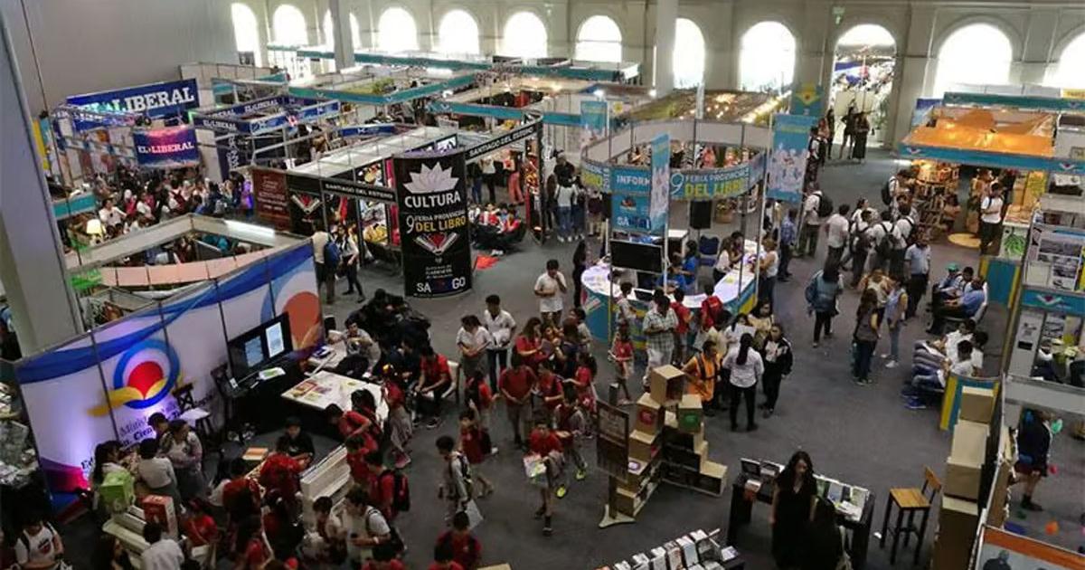 Autores santiaguentildeos daraacuten a conocer sus obras en la Feria del Libro
