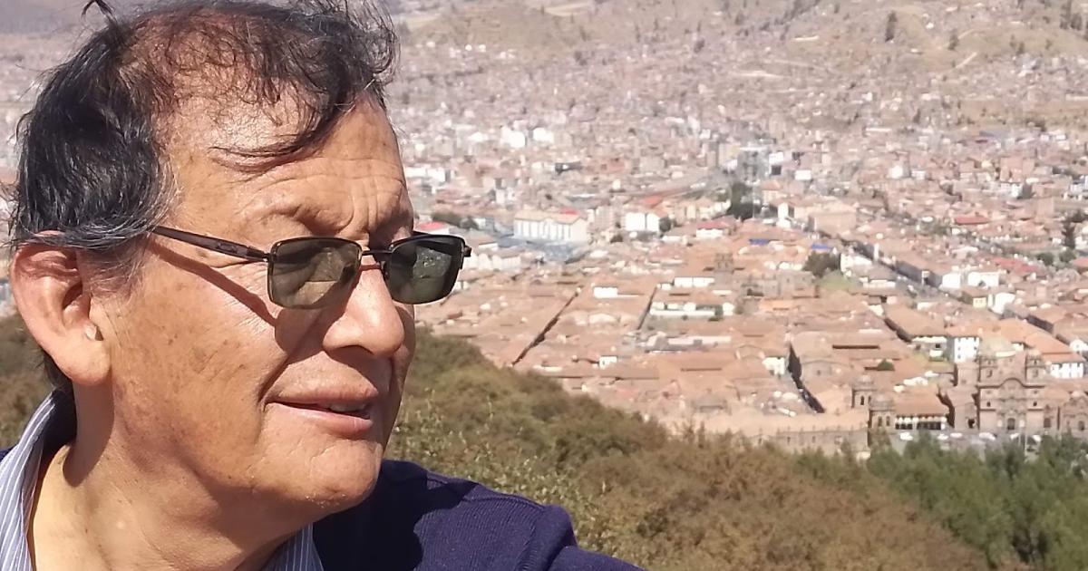 TRAYECTORIA Escritor investigador profesor peruano y doctorado en Antropología por la Sorbona (París)